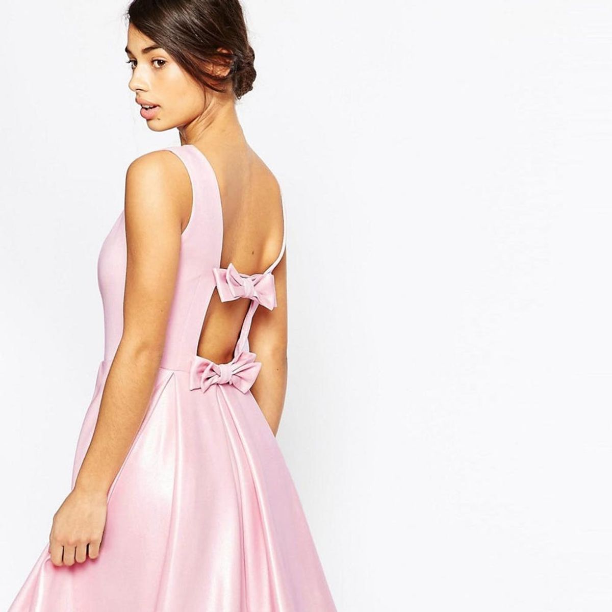 16 Prom Dresses That Are All About the Party in the Back