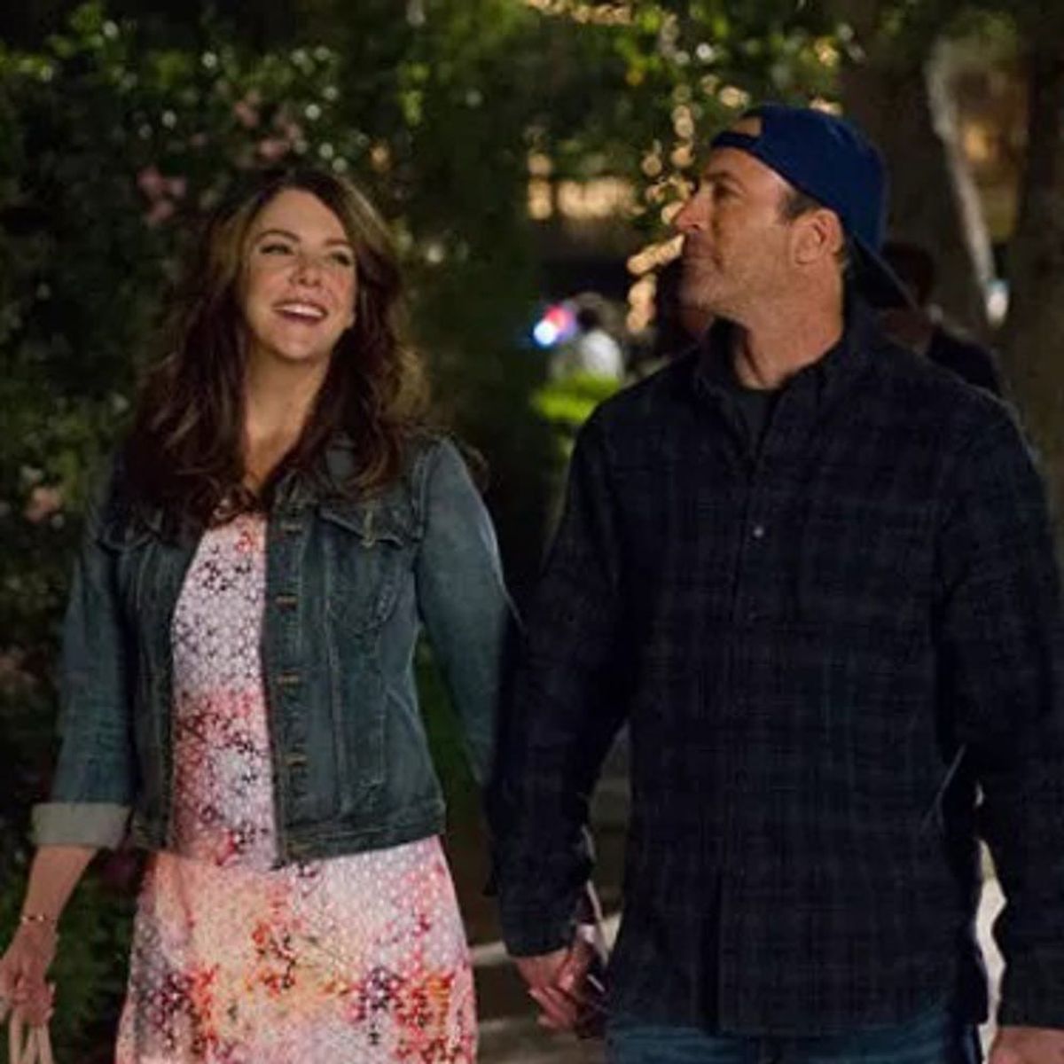The Gilmore Girls Have Given Us a MAJOR Peek Into Their Return