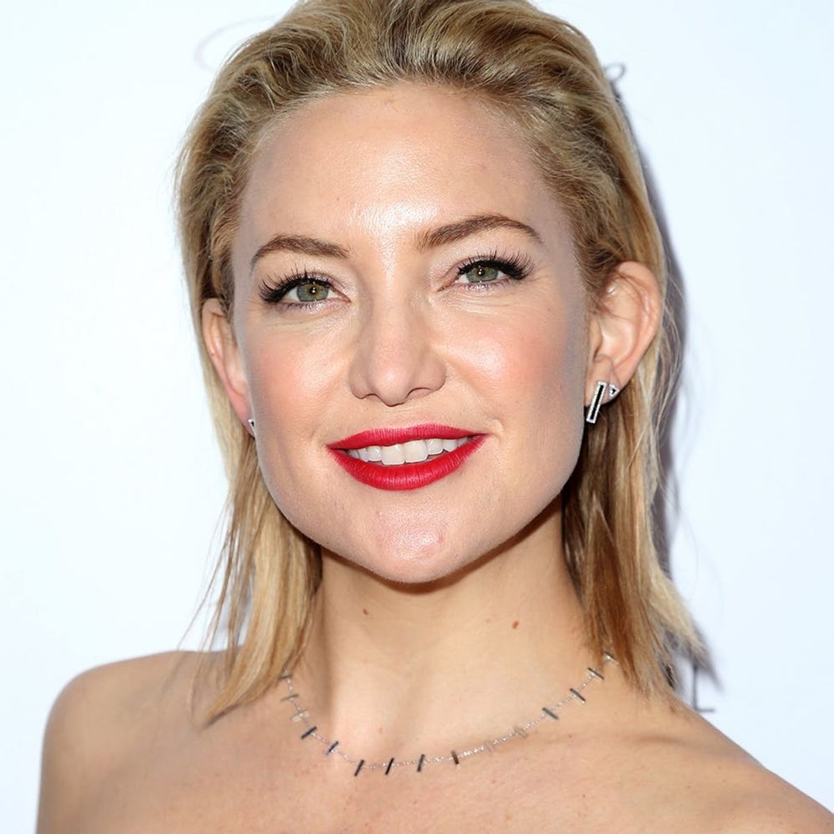 Kate Hudson Just Introduced a Very Unexpected Skiing Accessory