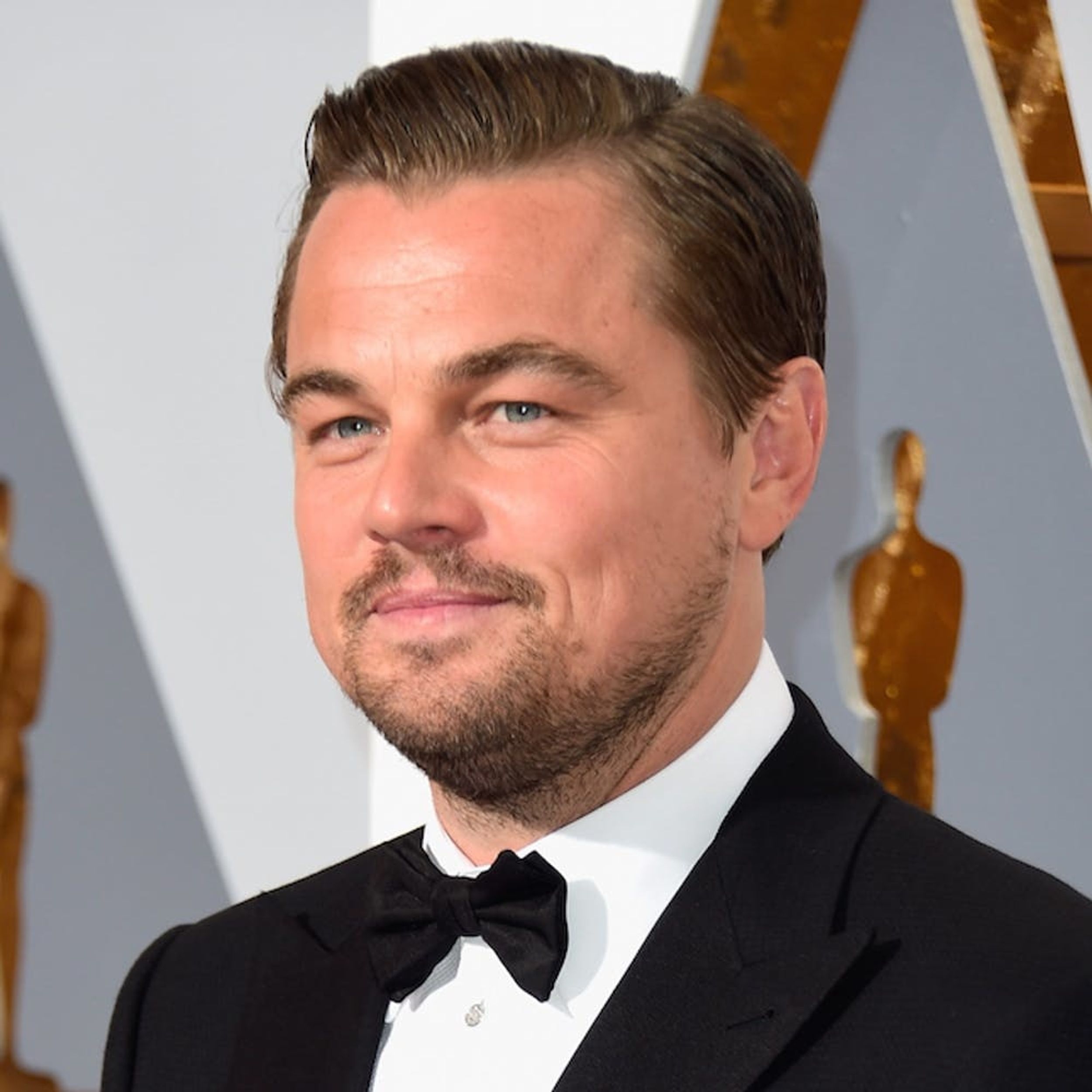 Morning Buzz! Leo Eating Cookies at the Oscars Is Your New Favorite Meme + More