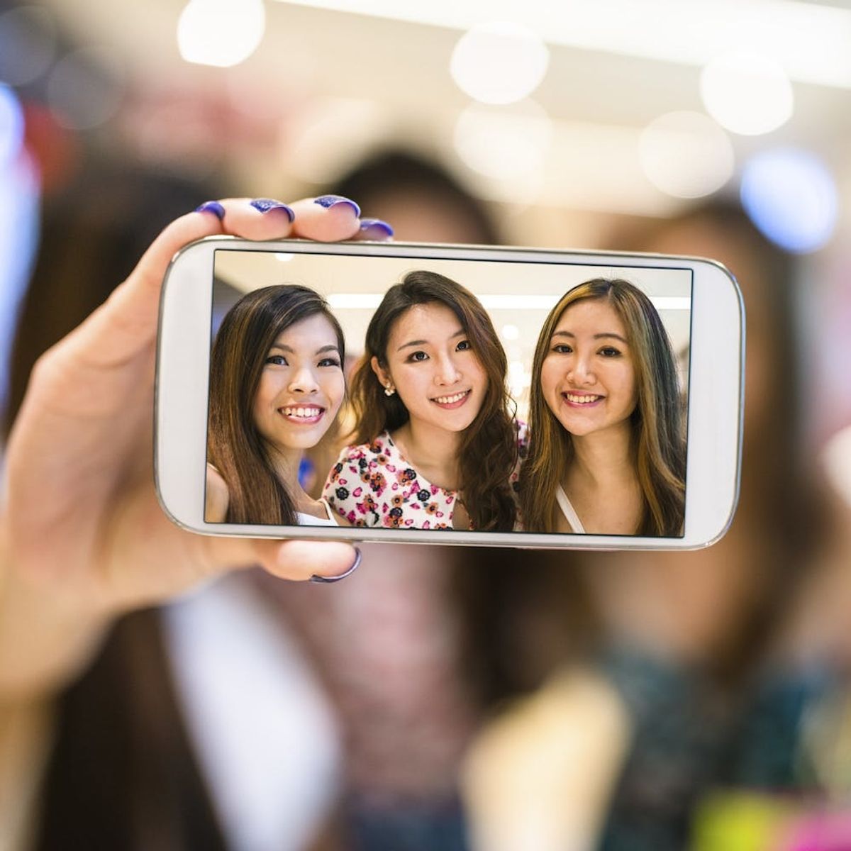 The Average Millennial Spends This Much Time Taking Selfies Each Week