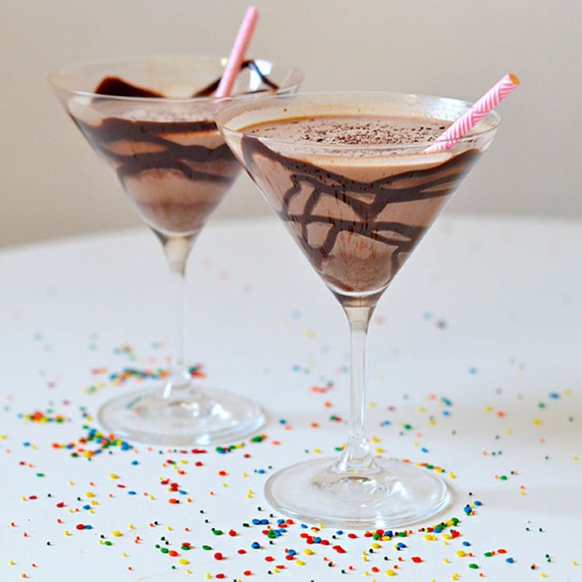 How to Make a Chocolate Martini That Tastes like Heaven in a Glass