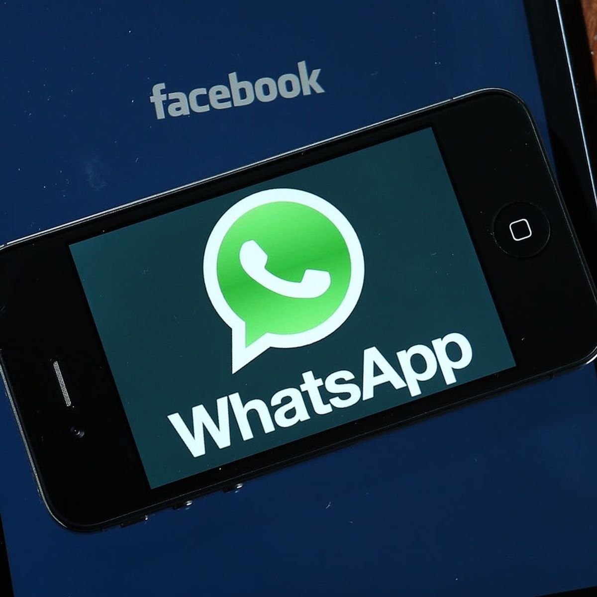 The Biggest Messaging App in the World WhatsApp Is Now Free For Everyone