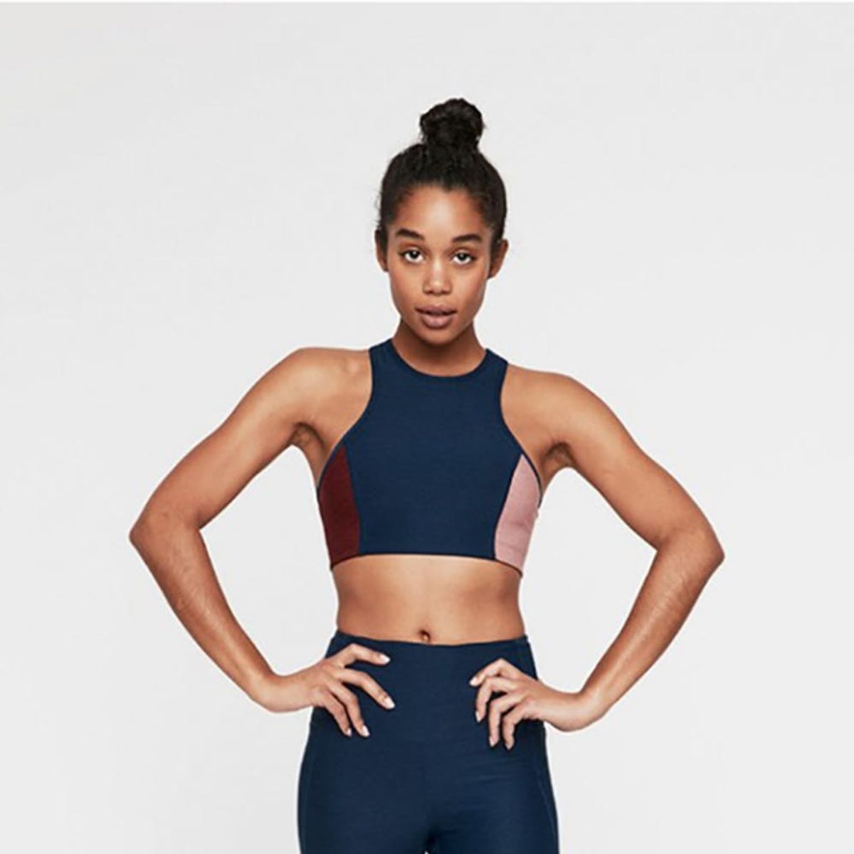 10 Activewear Pieces That Show Off Your Killer Abs