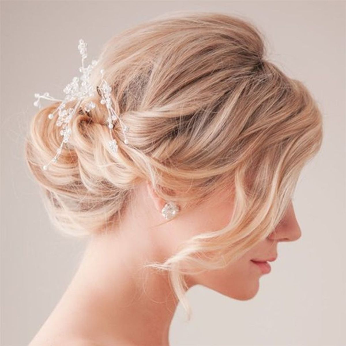 12 Hairstyles for Your Romantic Valentine’s Day Wedding