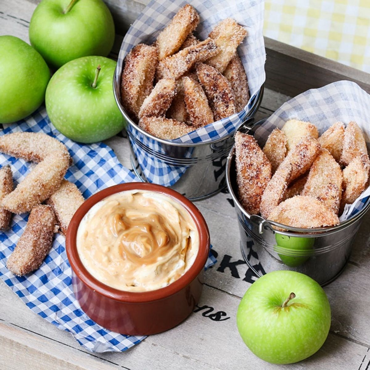 How to Make Apple Fries With Cheesecake Dip