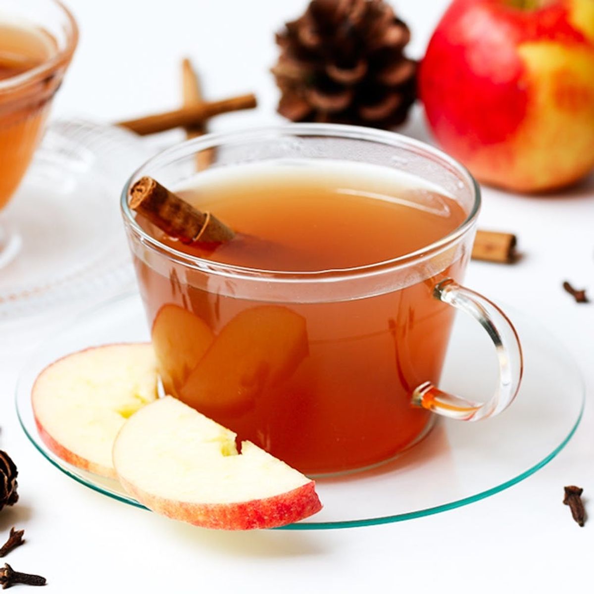 Make Your House Smell like Christmas With This Slow Cooker Mulled Apple Cider Recipe