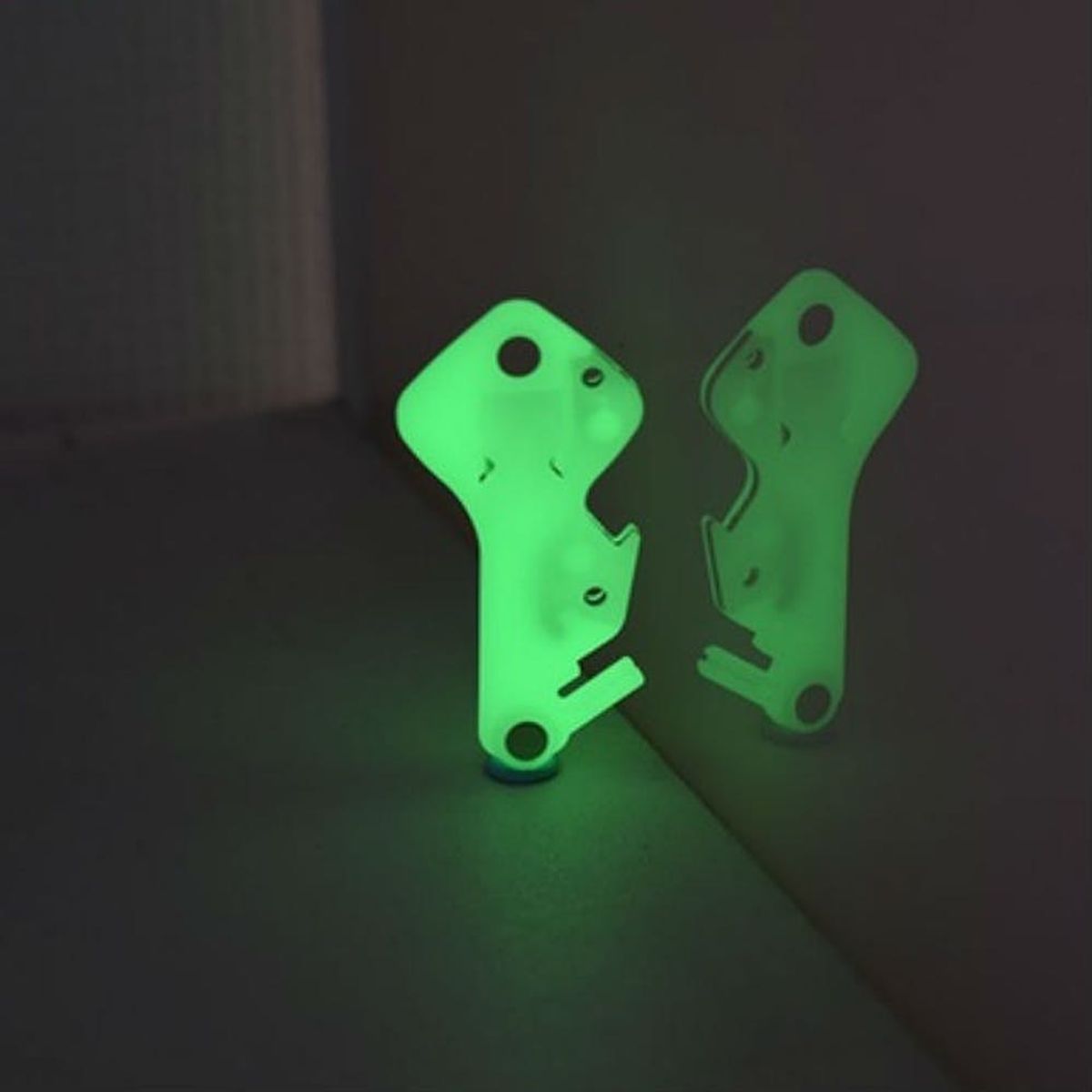 This 6-in-1 Gadget Is the Key to Stress-Free Travel