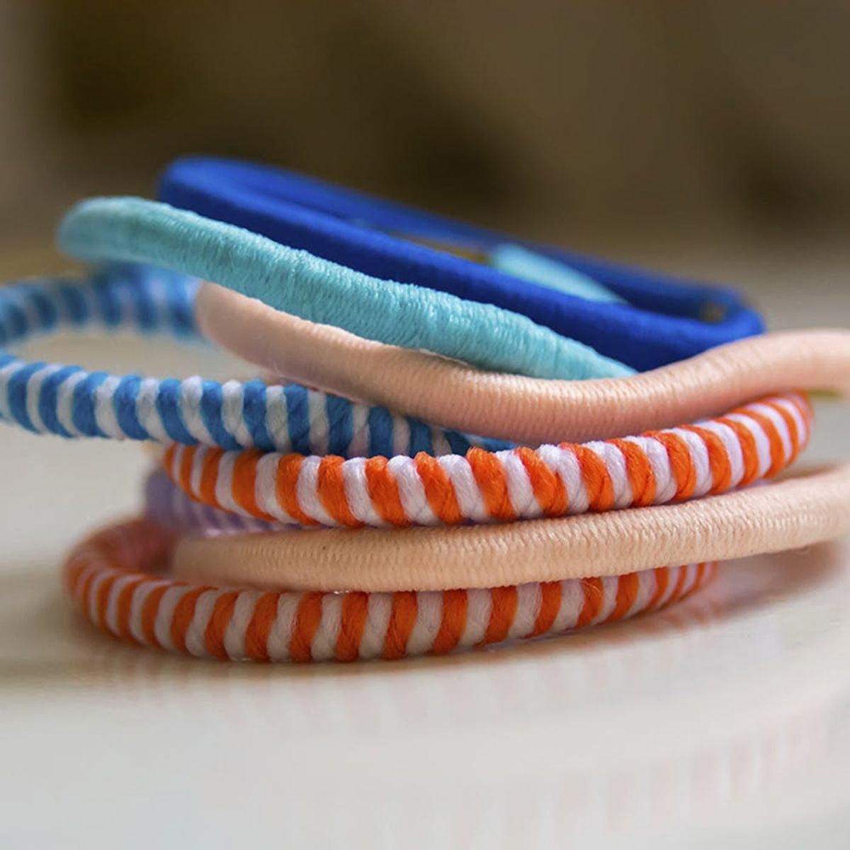 We Asked a Doctor If It Is ACTUALLY Dangerous to Wear a Hair Tie on Your Wrist