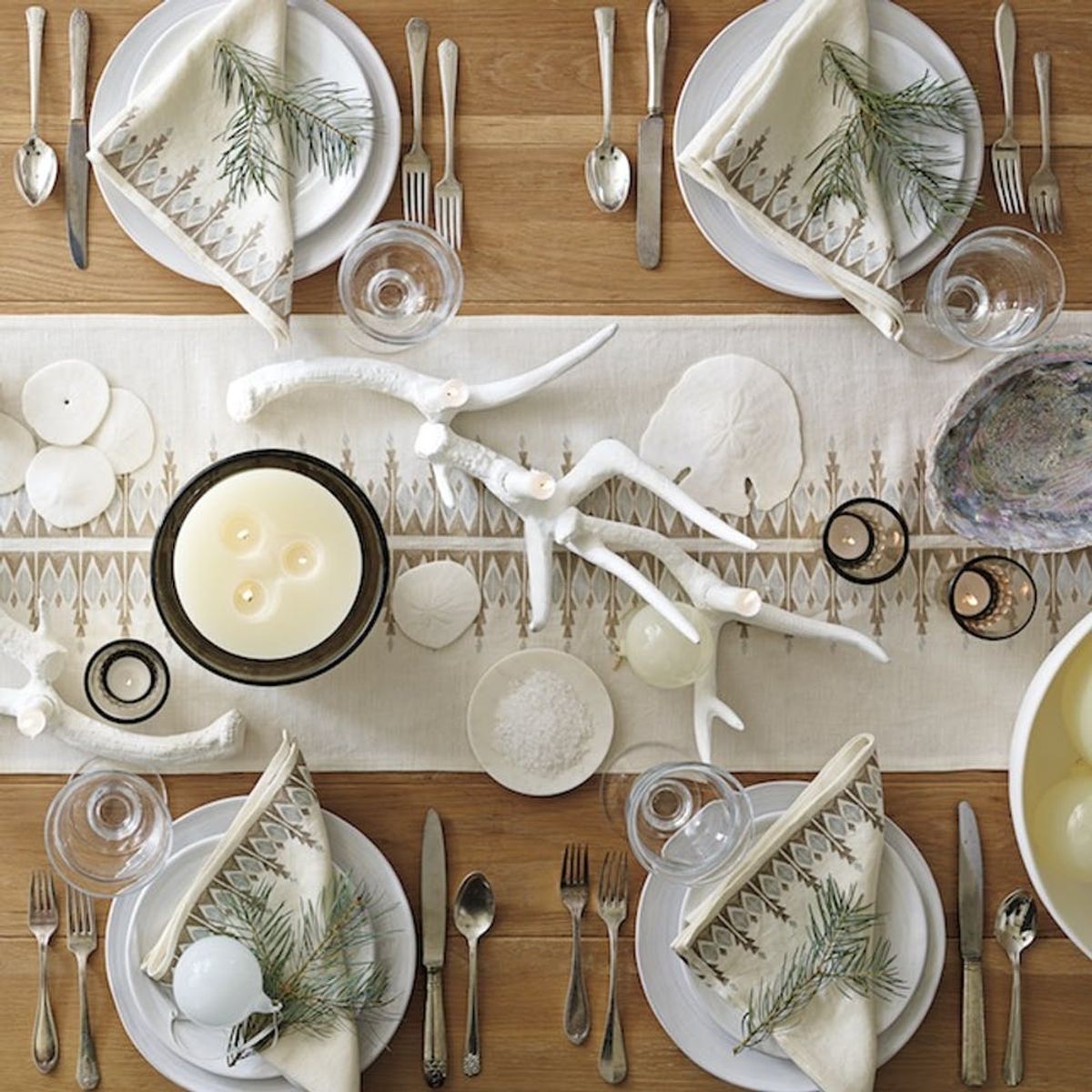 Hosting Your First Thanksgiving? 8 Expert Decor Tips You Need to Know Now