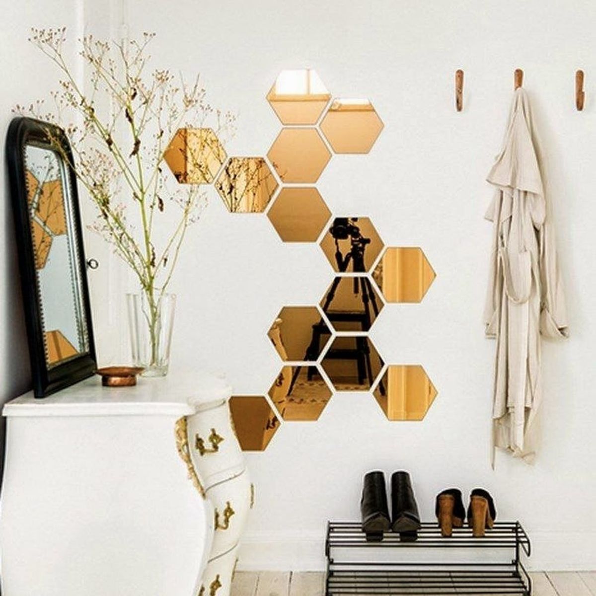 12 Honeycomb and Hexagon Home Decor Ideas