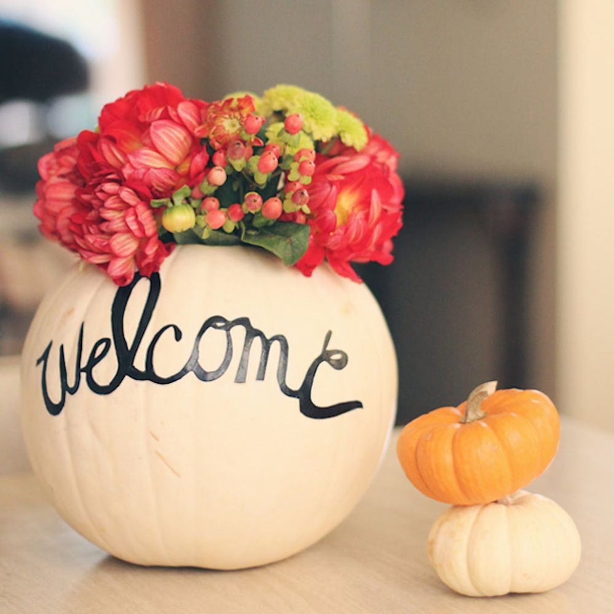12 Ways to Use Flowers in Your Halloween Decor