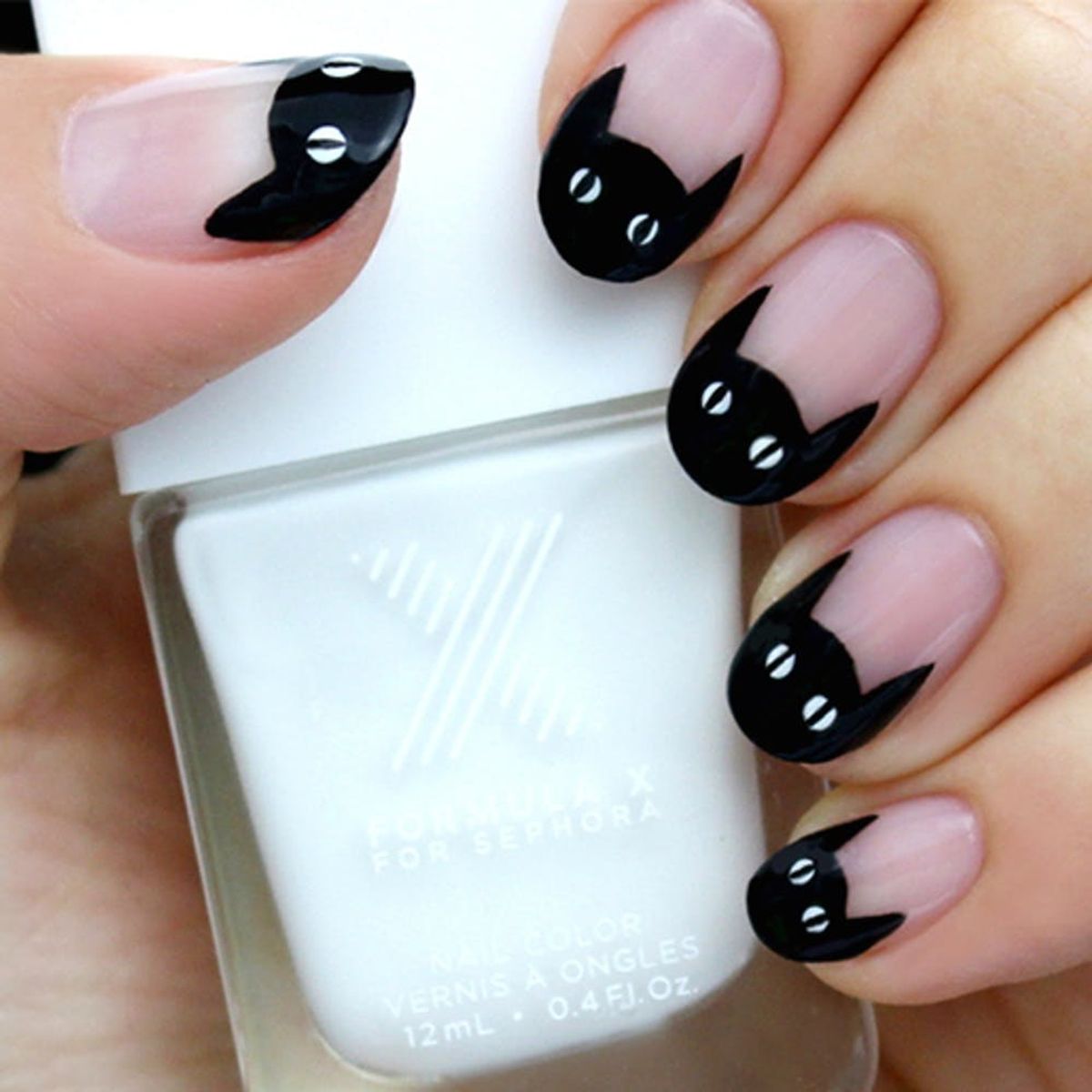 15 Black and White Nail Art Tutorials for Halloween