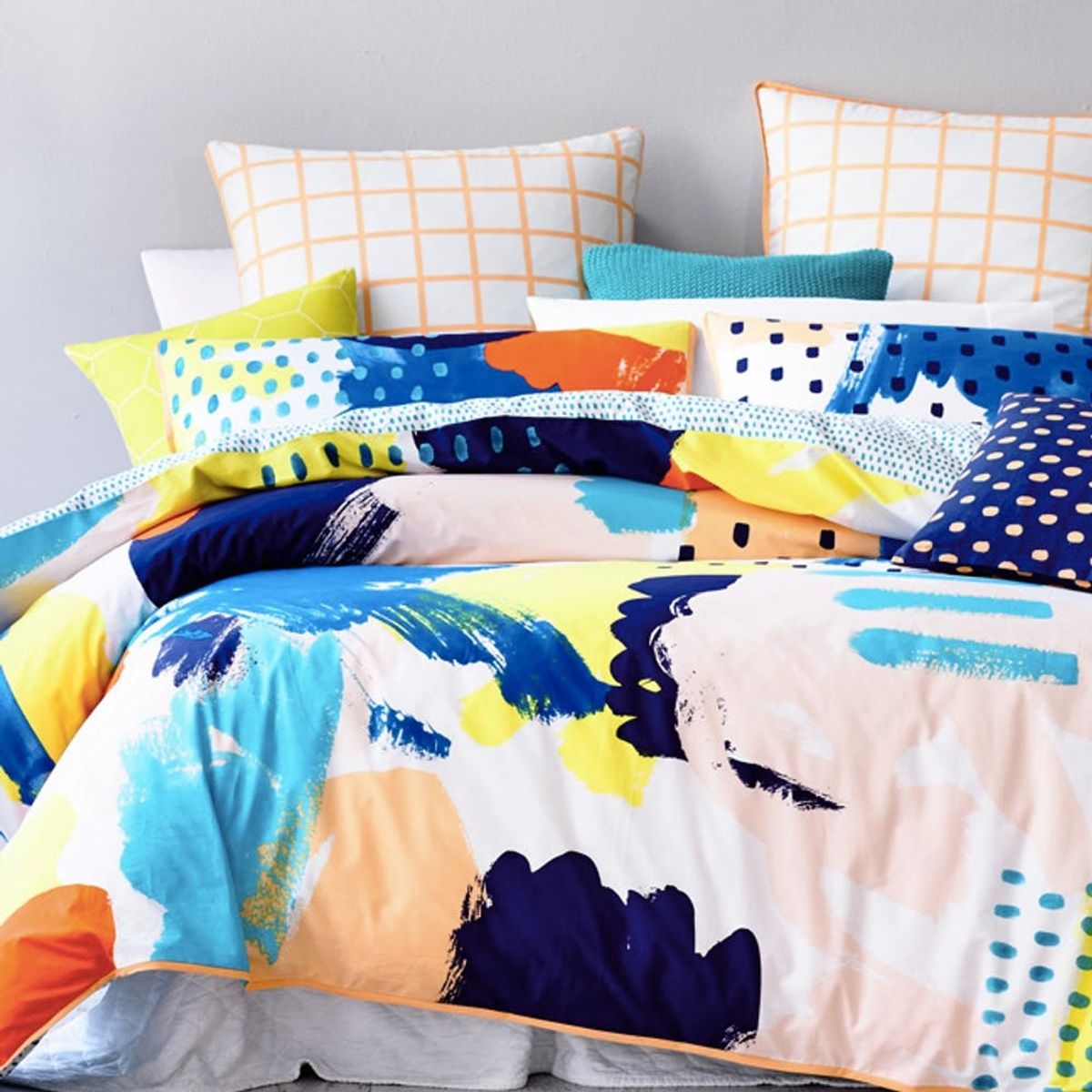 14 Modern Bedding Picks for a Chic Small Space