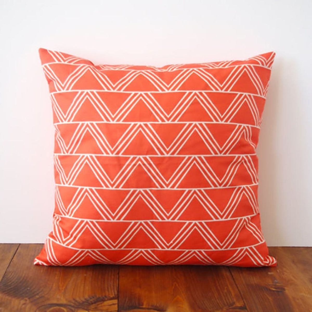 10 Pretty Pillows to Punch Up Your Sofa