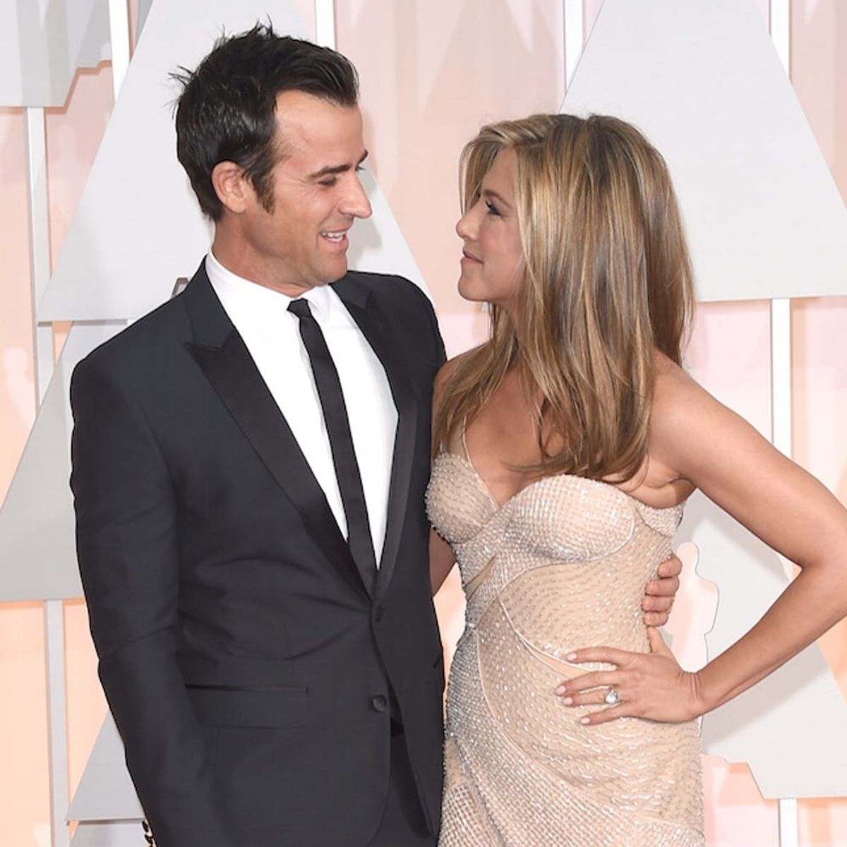 Jennifer Aniston + Justin Theroux Are the Latest Celebs to Get Married like This
