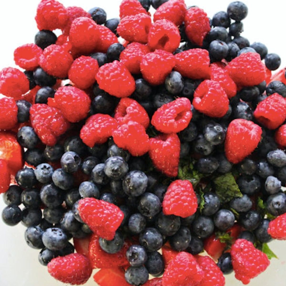9 Ways to Eat More Berries Right Now