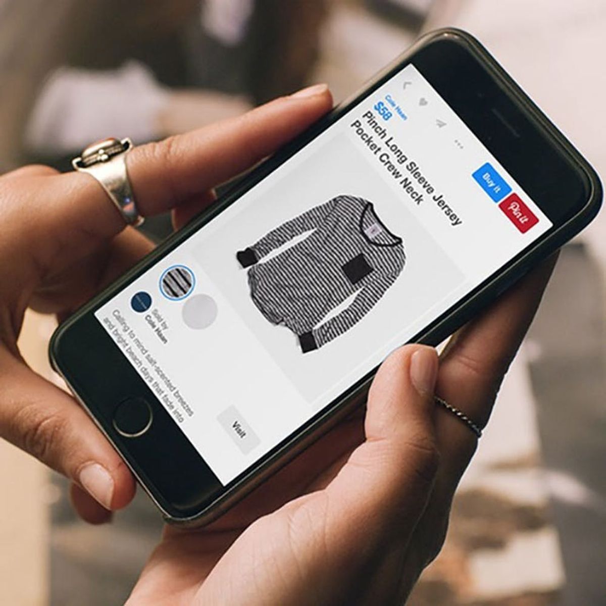 8 Ways Tech Is Completely Changing the Way You Shop for Clothing