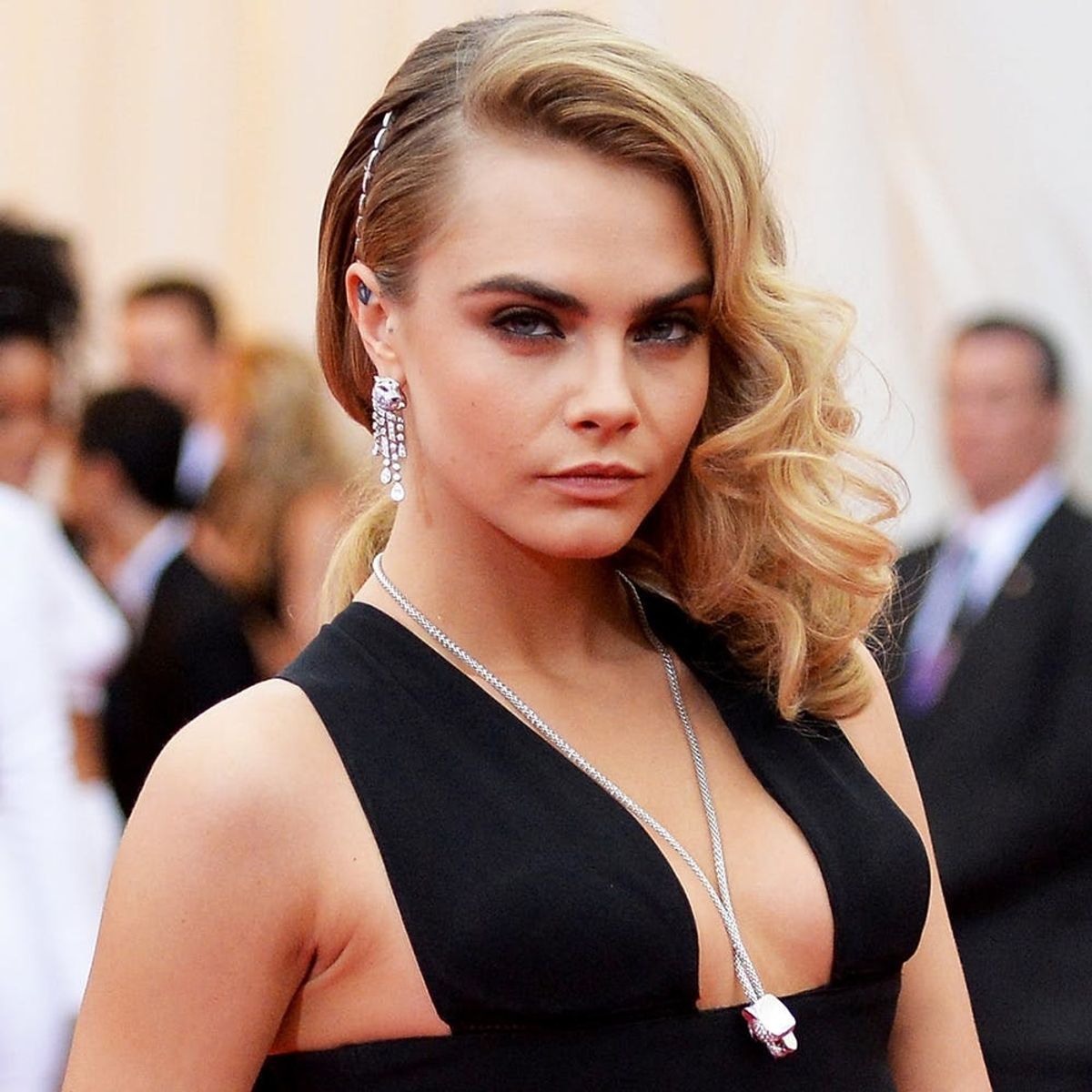 How to Copy 4 of Cara Delevingne’s Super Luxe Hair Accessories