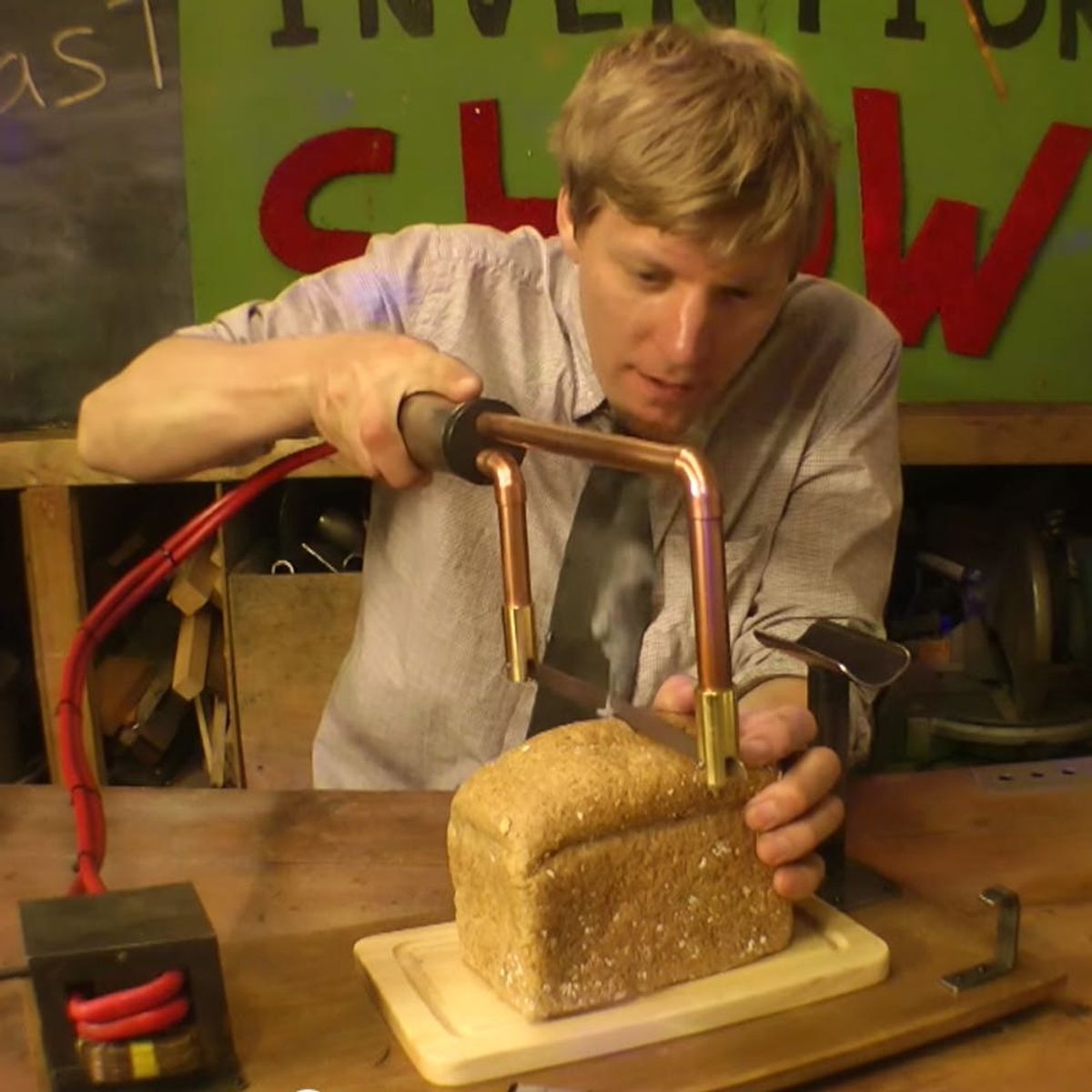 WTF: This Crazy Kitchen Knife Does Something You’ve Never Seen Before
