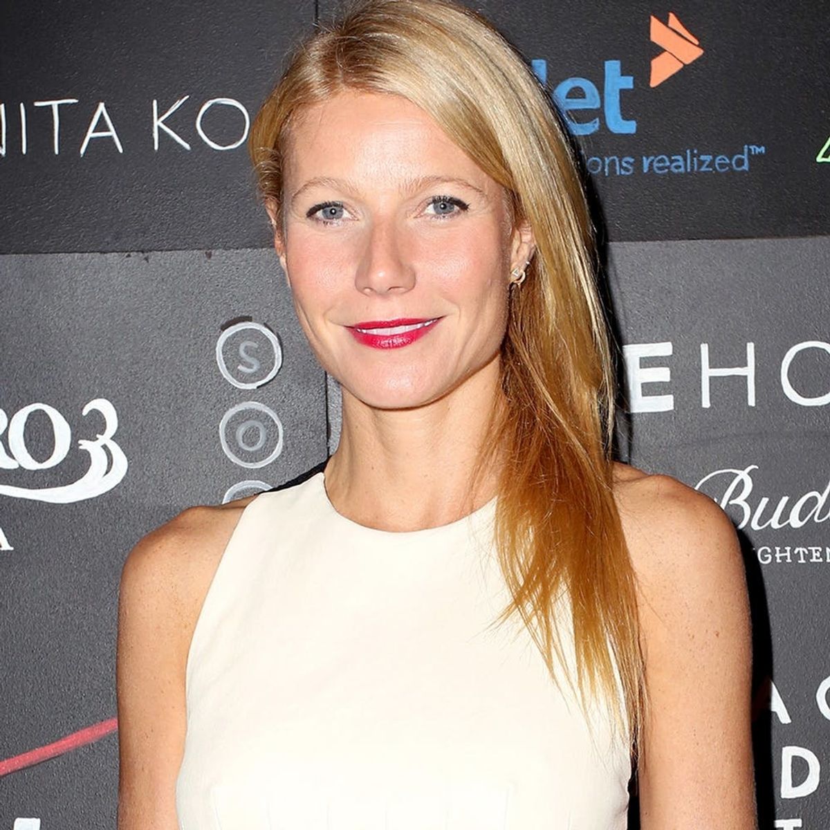 Why Gwyneth Paltrow’s Family Photo Will Make You Do a Double Take