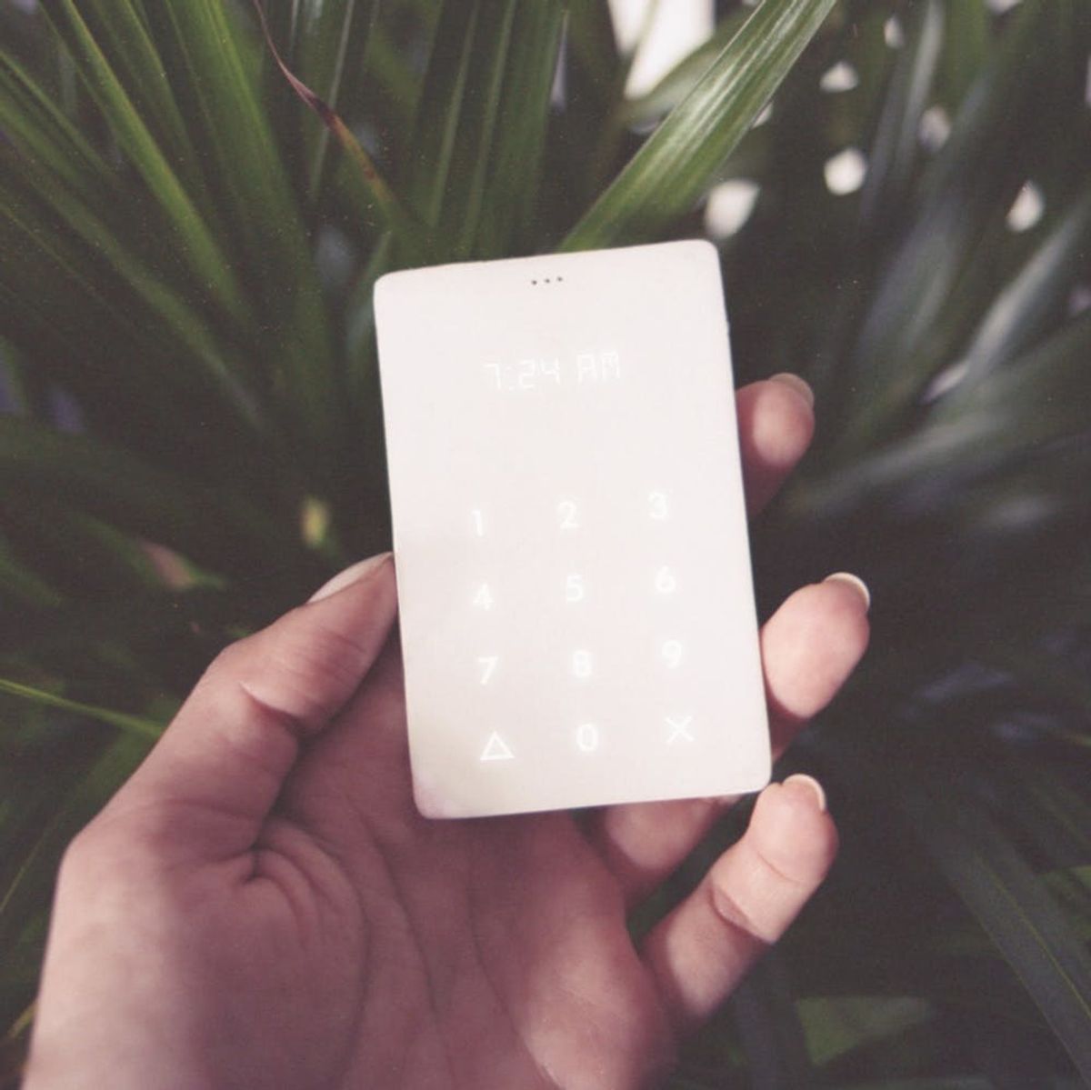 This Simple New Phone Is the Size of a Credit Card