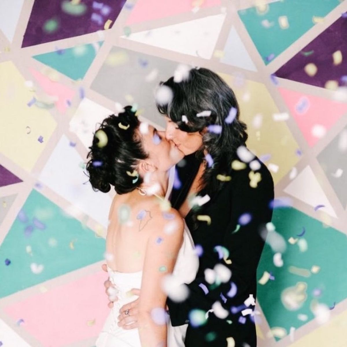 18 Photo Booth Backdrops to Buy or DIY for Your Big Day