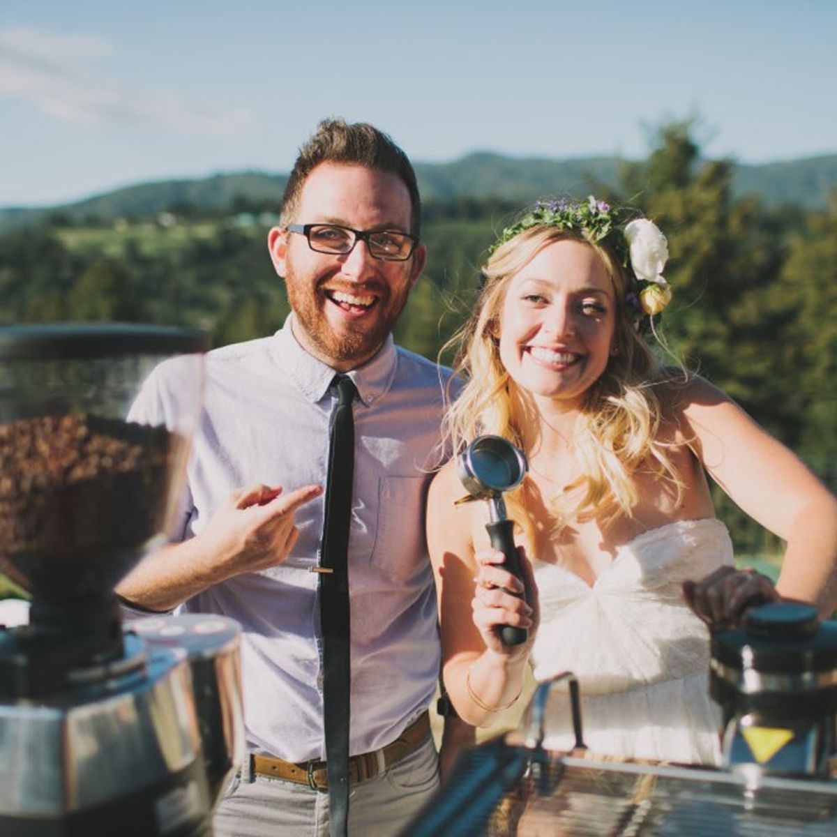 14 Buzz-Worthy Wedding Ideas for Coffee Lovers