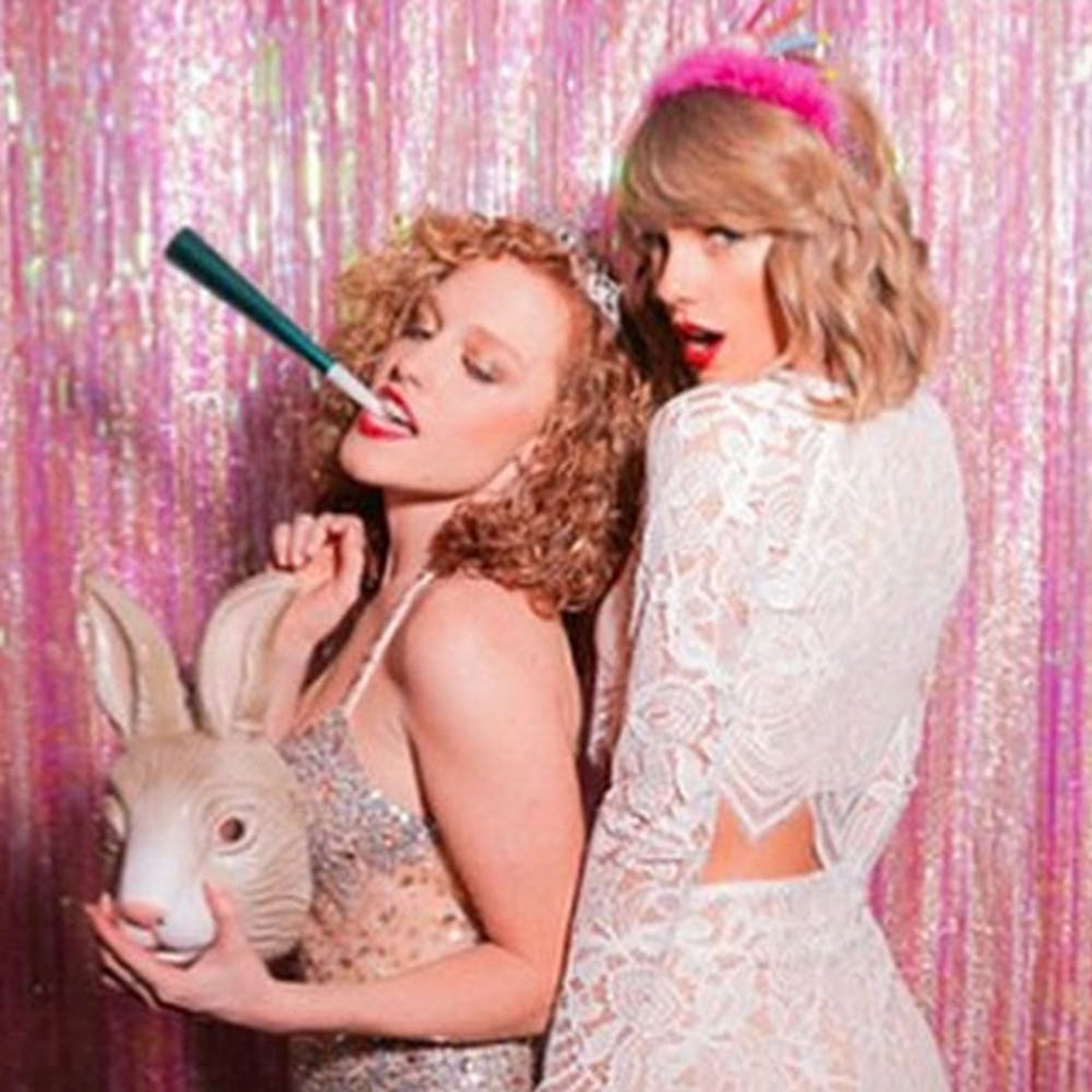 This Is the Secret Ingredient to Throwing a Party like Taylor Swift