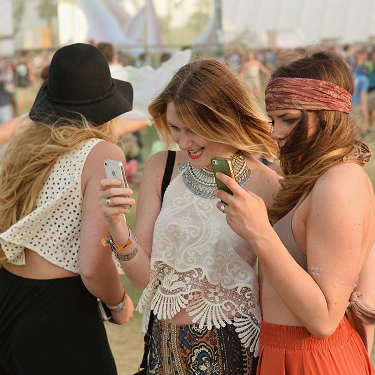 5 Selfie Accessories That Haven’t Been Banned from Music Fests
