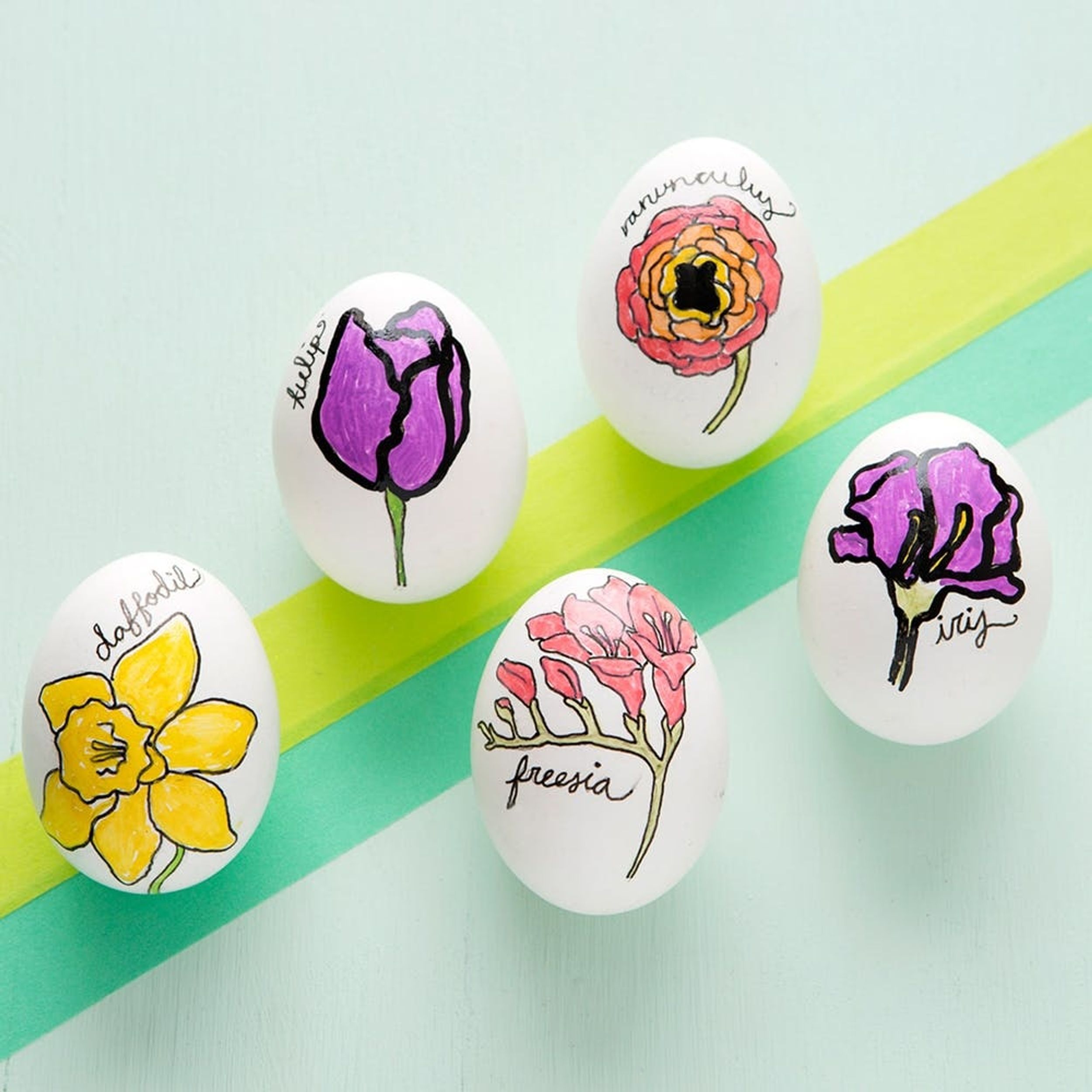 Make These Floral Easter Eggs in 5 Easy Steps
