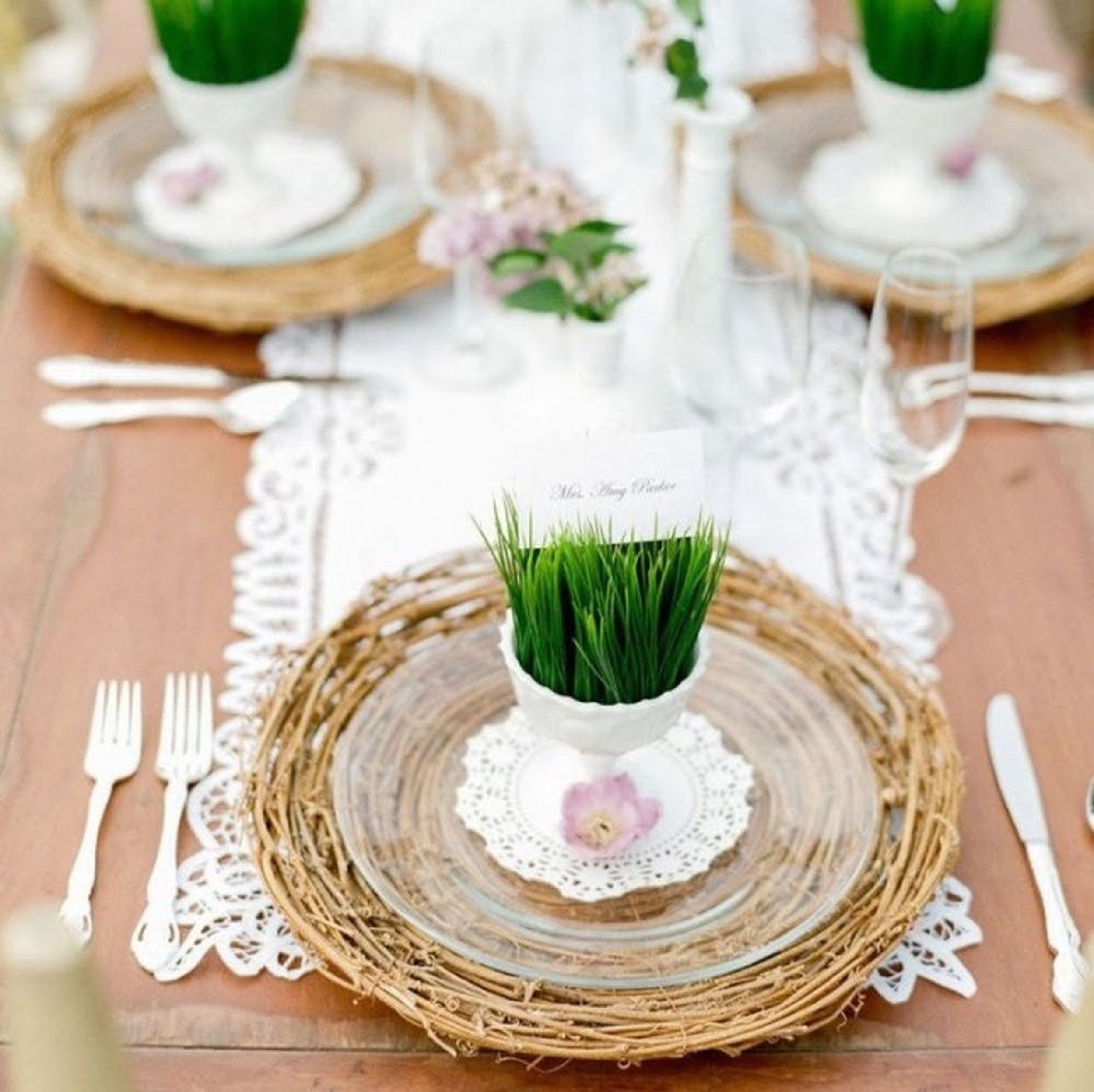 12 Tablescape Ideas for the Prettiest Easter Brunch EVER