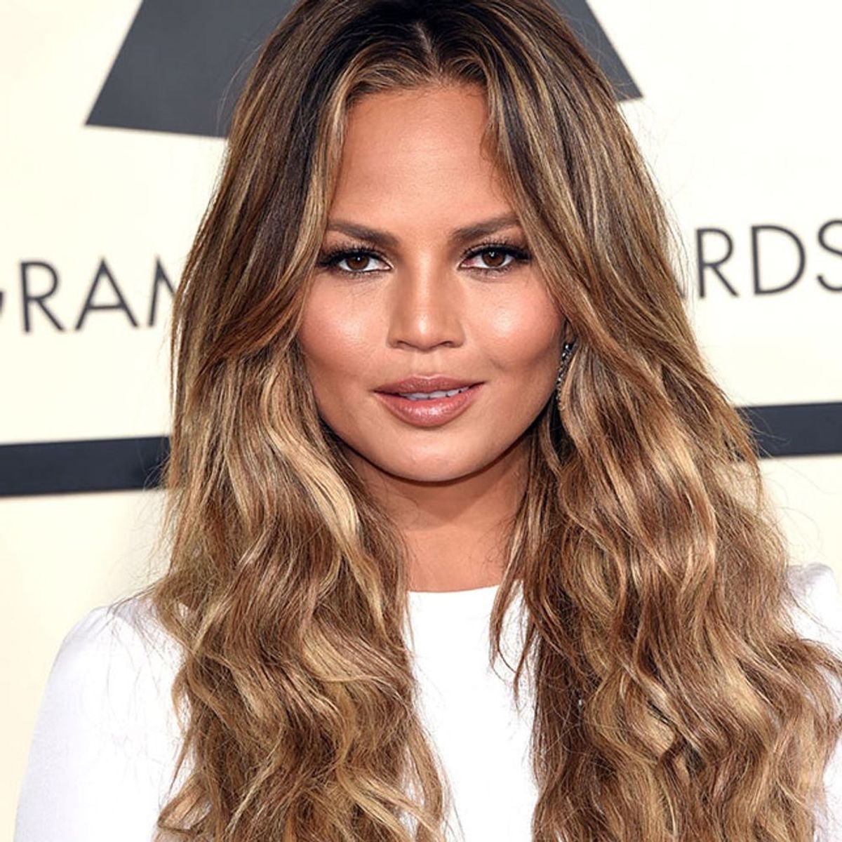 Look: Chrissy Teigen Doesn’t Have Blonde Hair Anymore