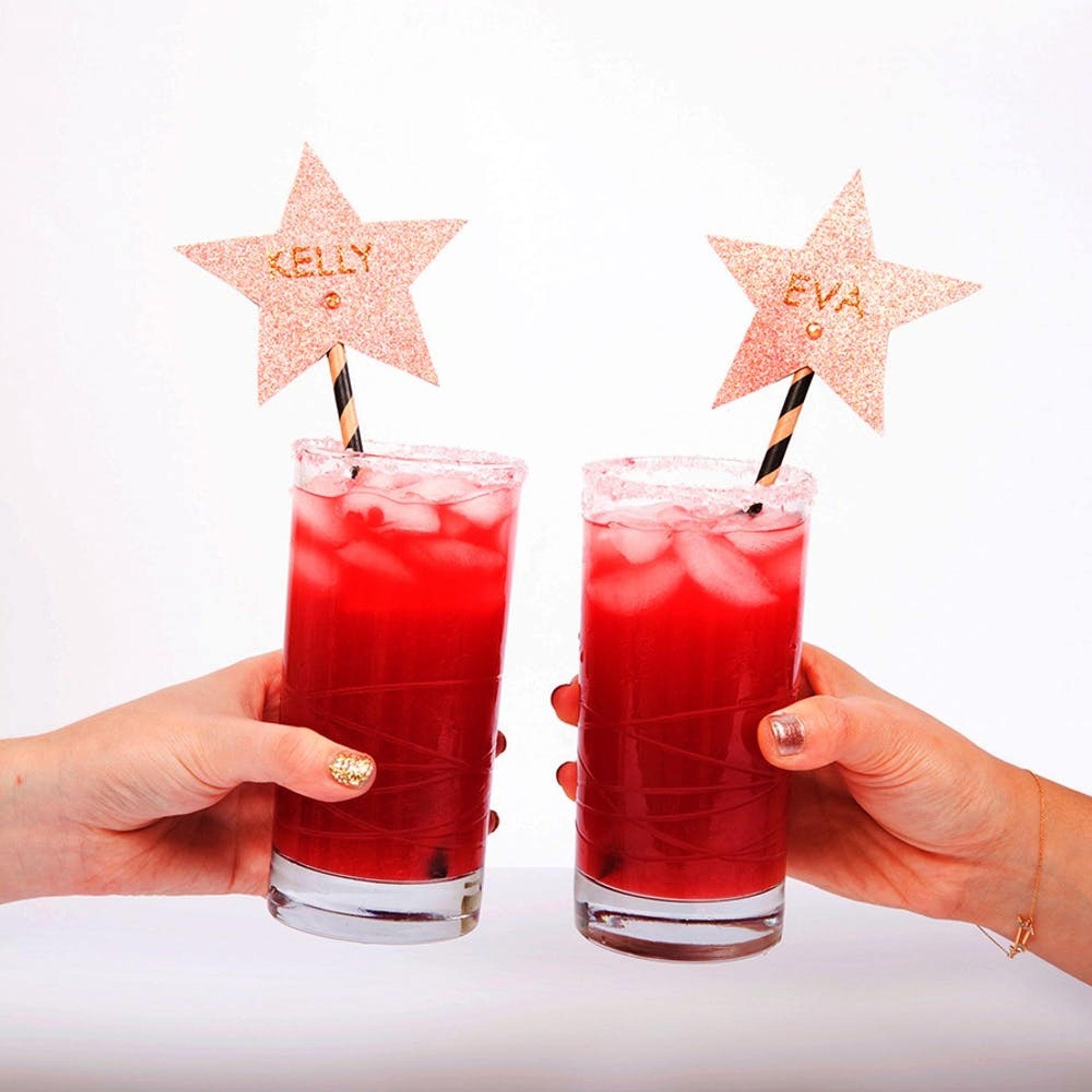 Make This Star-Studded Cocktail for Your Oscars Party