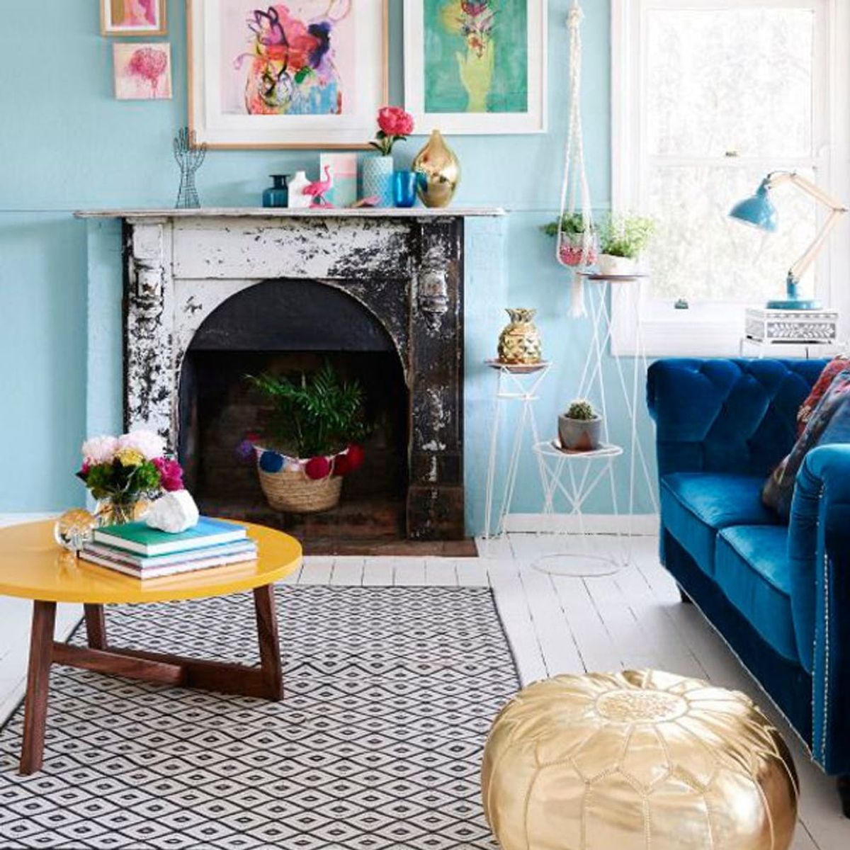 11 Ways to Make Your Small Living Room Feel Bigger