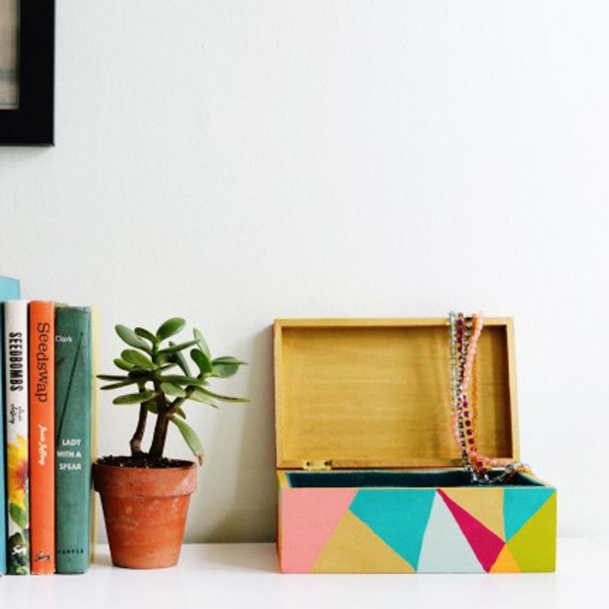 Organize Your Jewelry With This Colorful, Geometric DIY