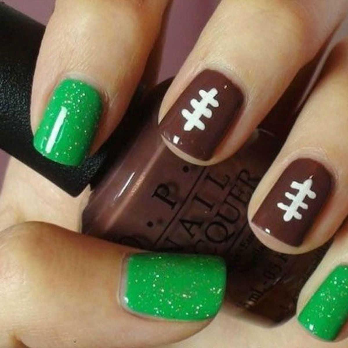 11 Nail Art Designs to Rock on Super Bowl Sunday