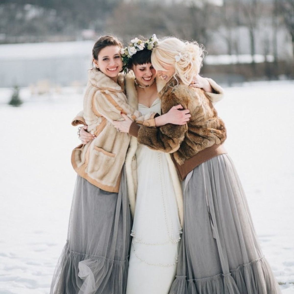 16 Accessories for the Prettiest Winter Wedding Possible