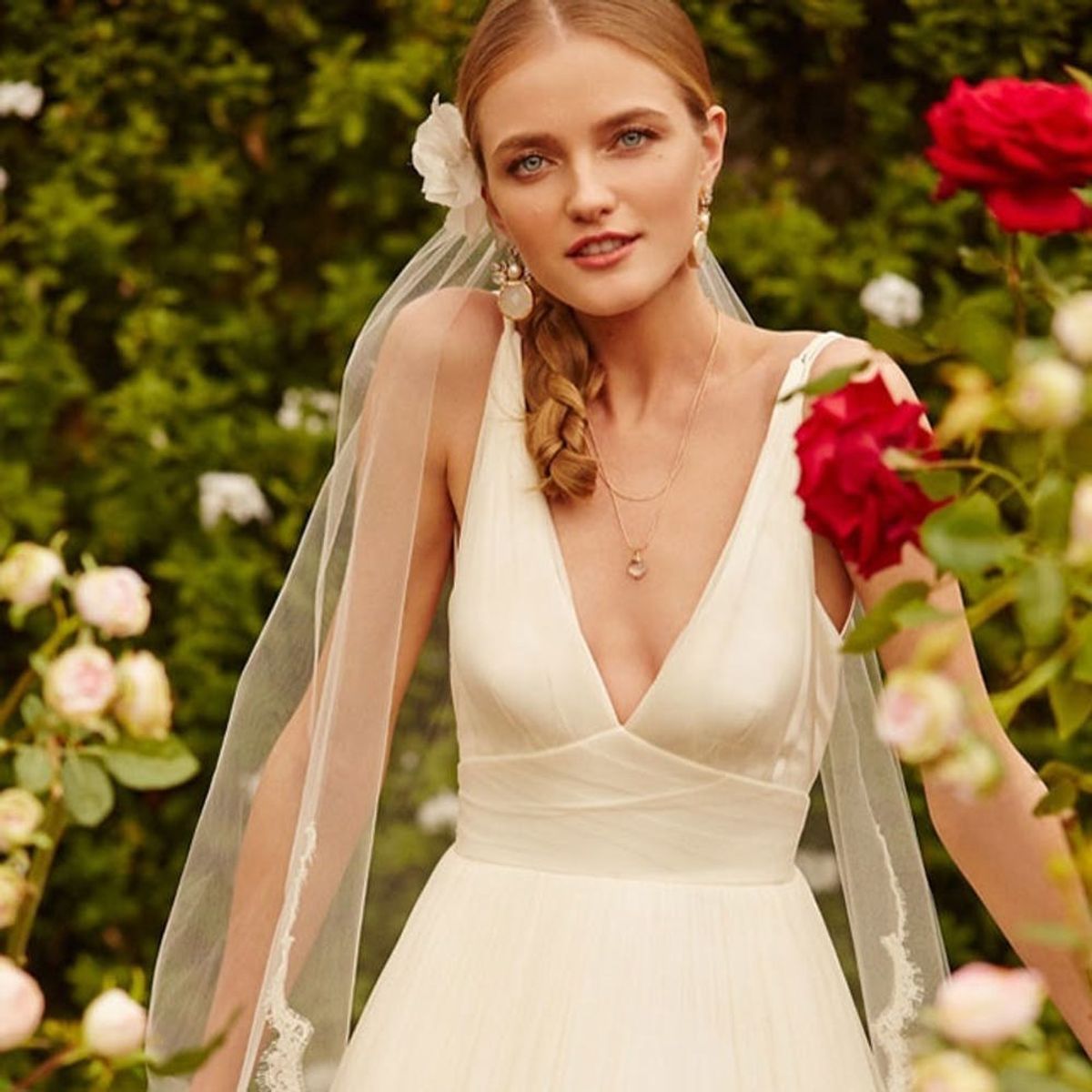5 Dreamy Wedding Dress Trends for Spring Brides