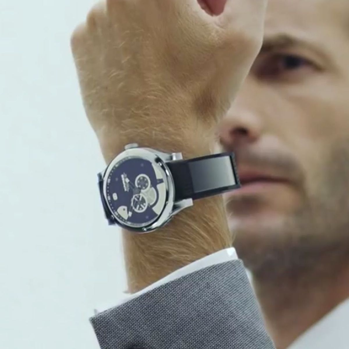 Whoa! This Band Turns Any Watch into a Smartwatch