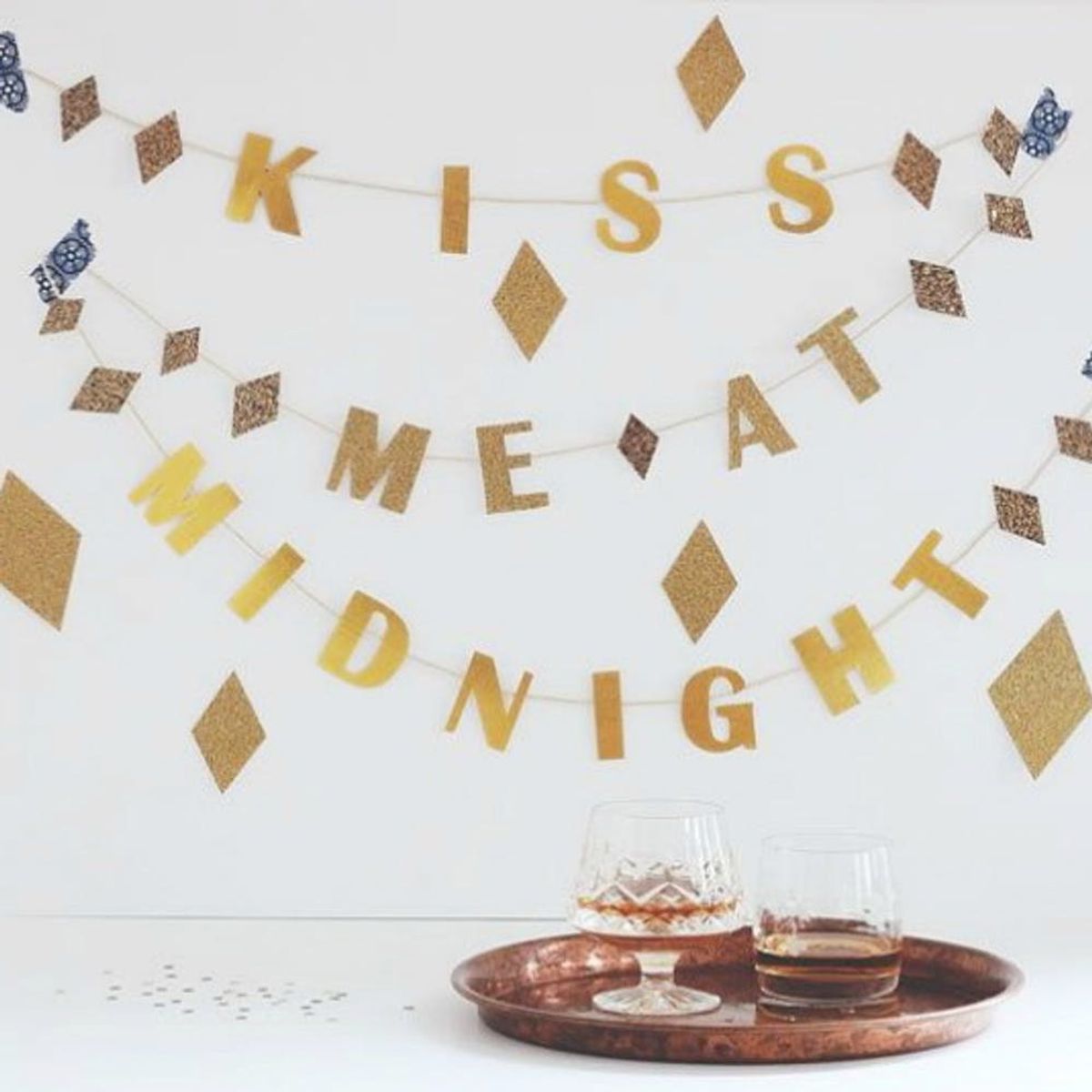 12 Easy DIYs to Decorate Your NYE Party in Minutes