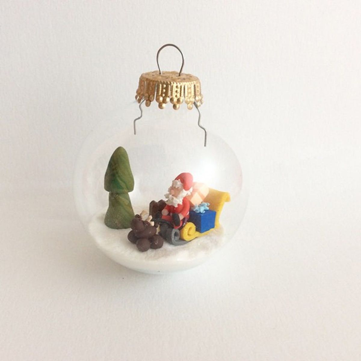 This Artist Makes Ornaments to Decorate With All Year