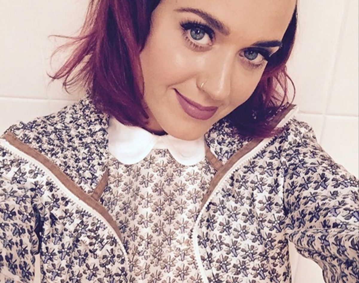 Katy Perry Has a New Hair Color for the Holidays