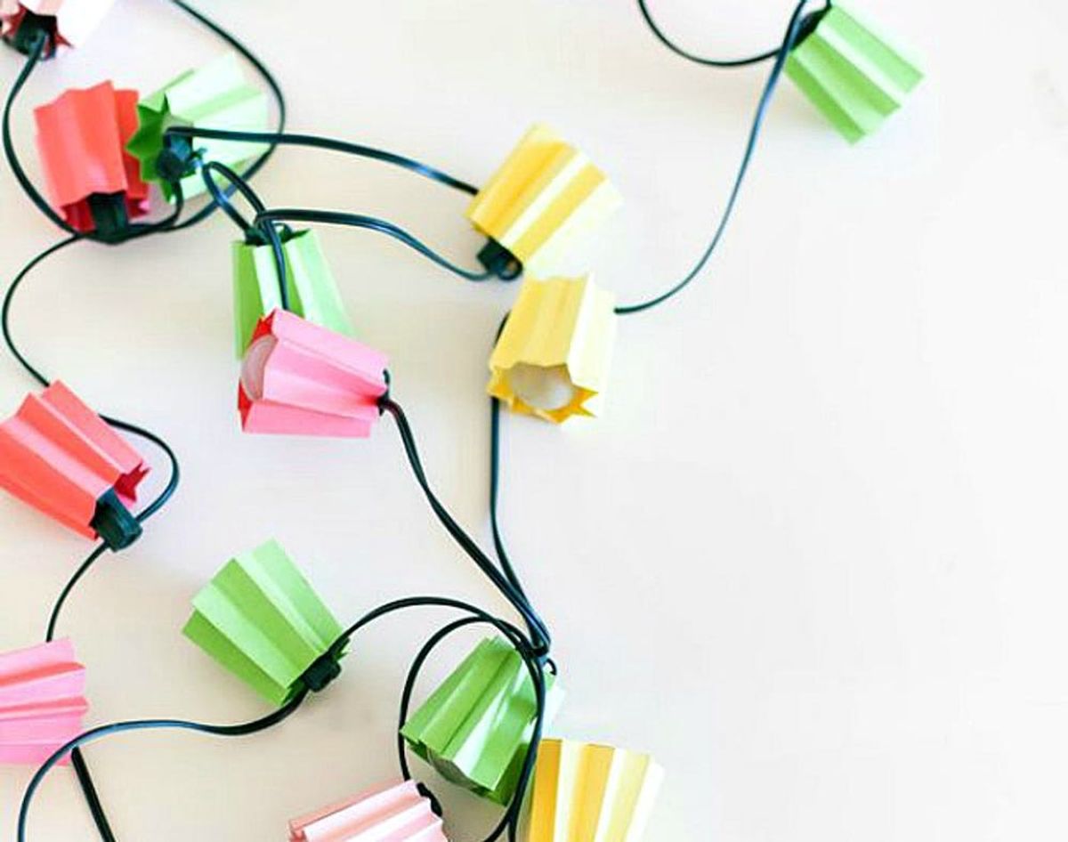 19 String Light DIYs to Make… TODAY!