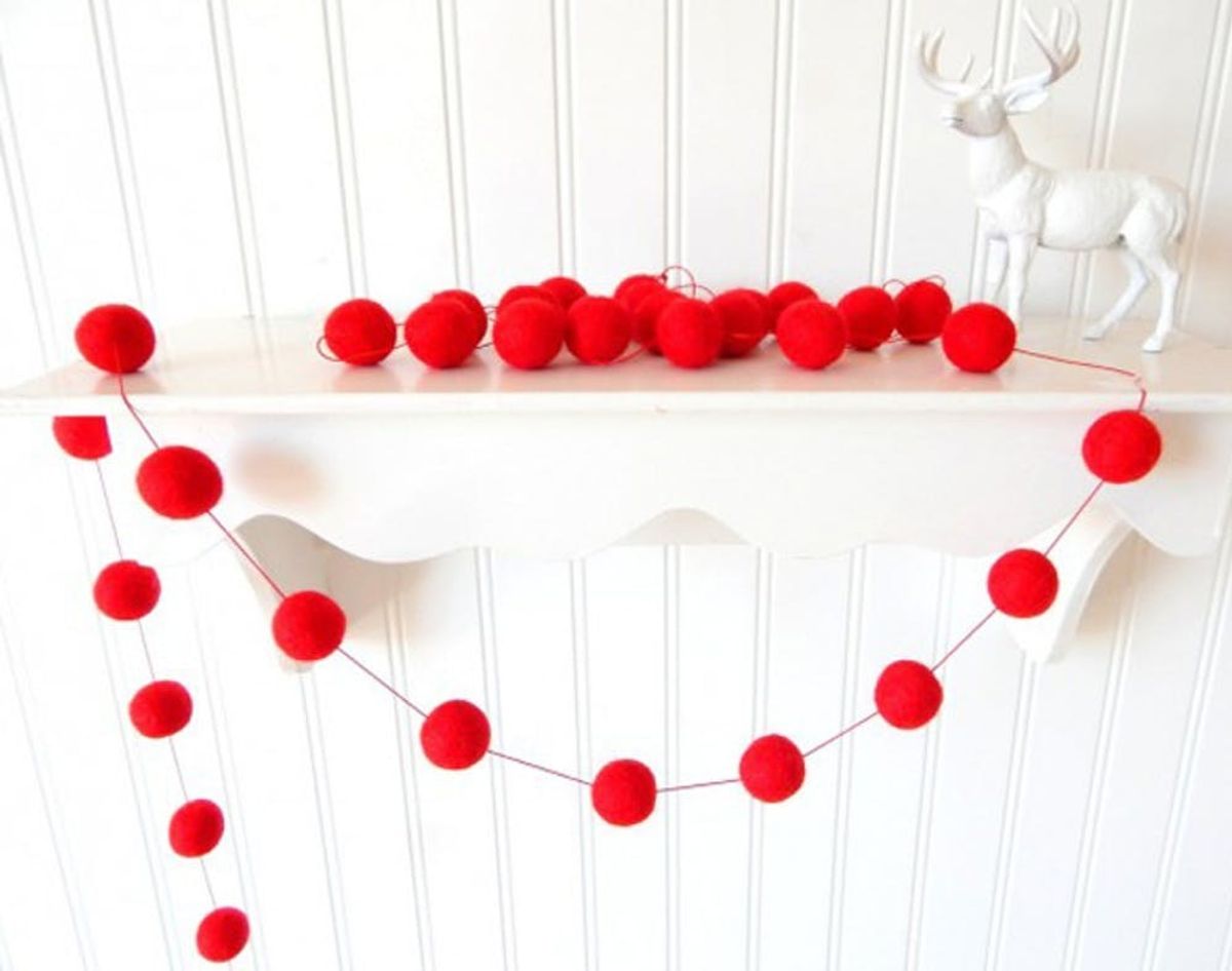 Swag! 17 Festive Garlands to Decorate Your Home
