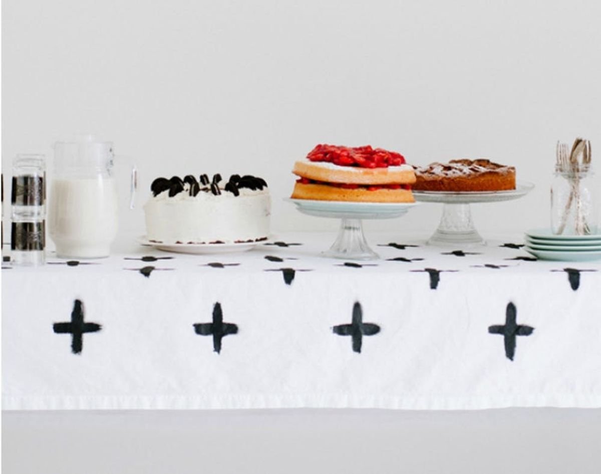 13 DIY Tablecloths for Your Holiday Dinner Party