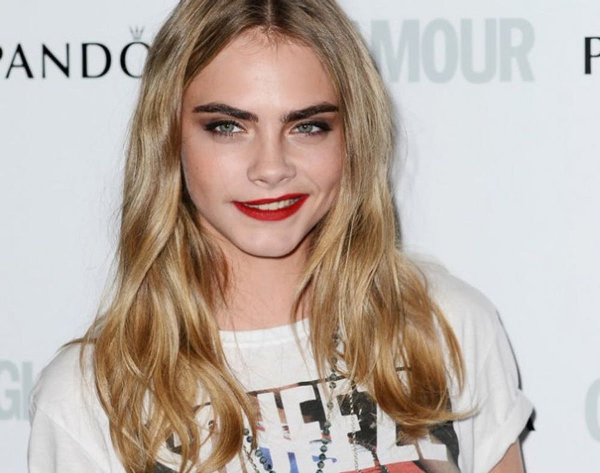 19 Celebs Who Rock Messy Waves Right