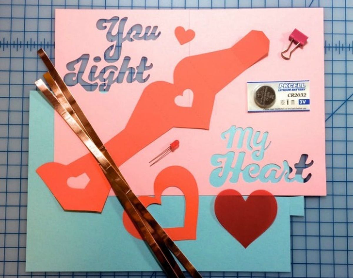 Make High Tech Holiday Cards With This DIY Kit