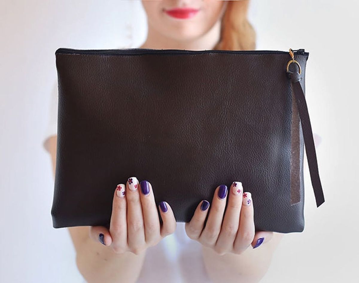 DIY This No-Sew Clutch in 8 Simple Steps