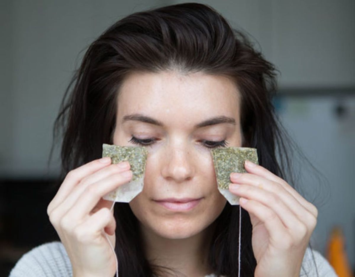 9 Tea-Based Beauty Tricks You Don’t Want to Miss